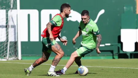 Palmeiras realiza último treino antes de duelo contra o Atlético-MG sem Dudu no time