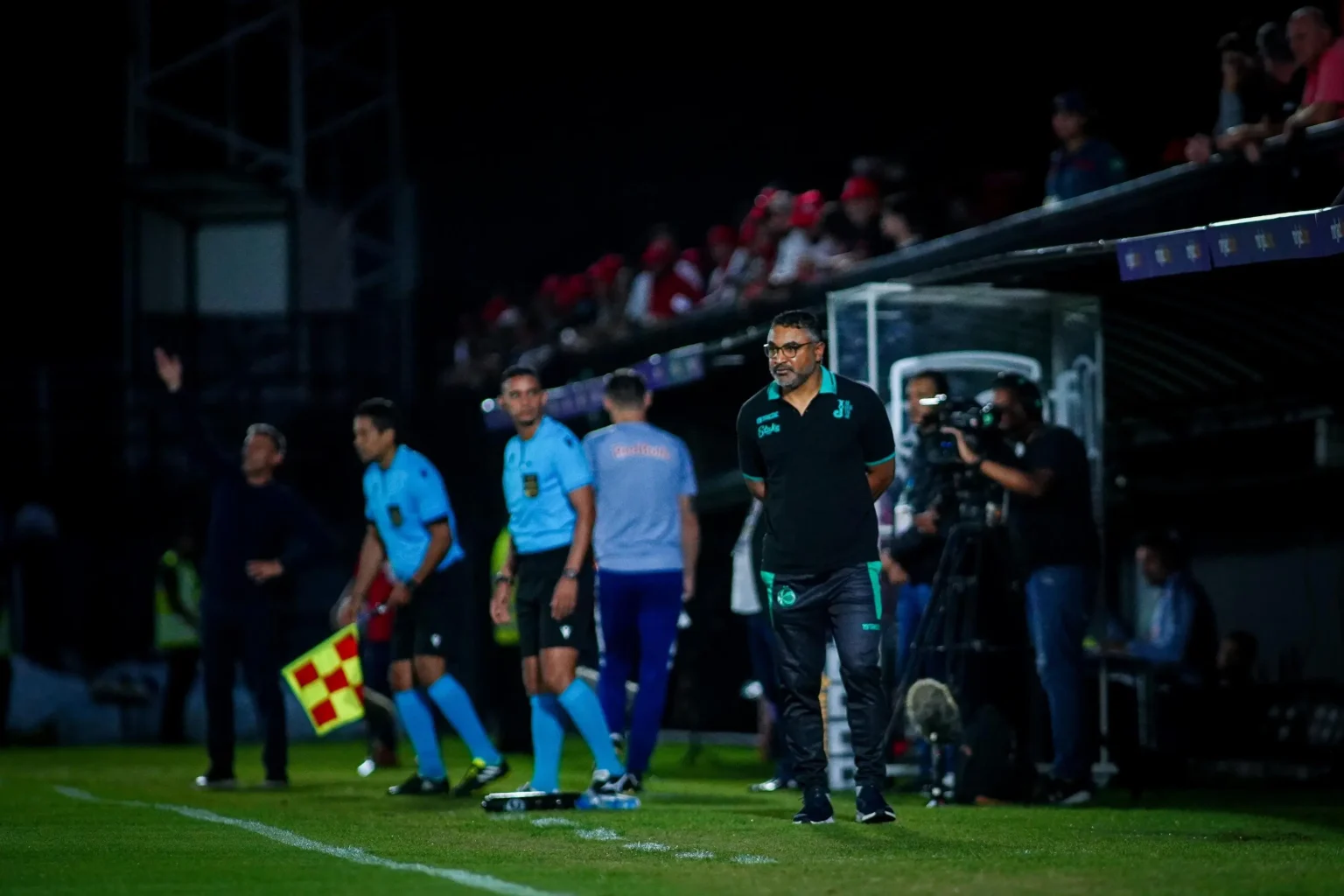 Roger lamenta a derrota do Juventude mesmo com um a mais: "Justo com quem marca os gols"