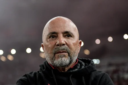 Sampaoli destaca a alta exigência no Flamengo: "70% dos pontos conquistados, mas insuficiente"