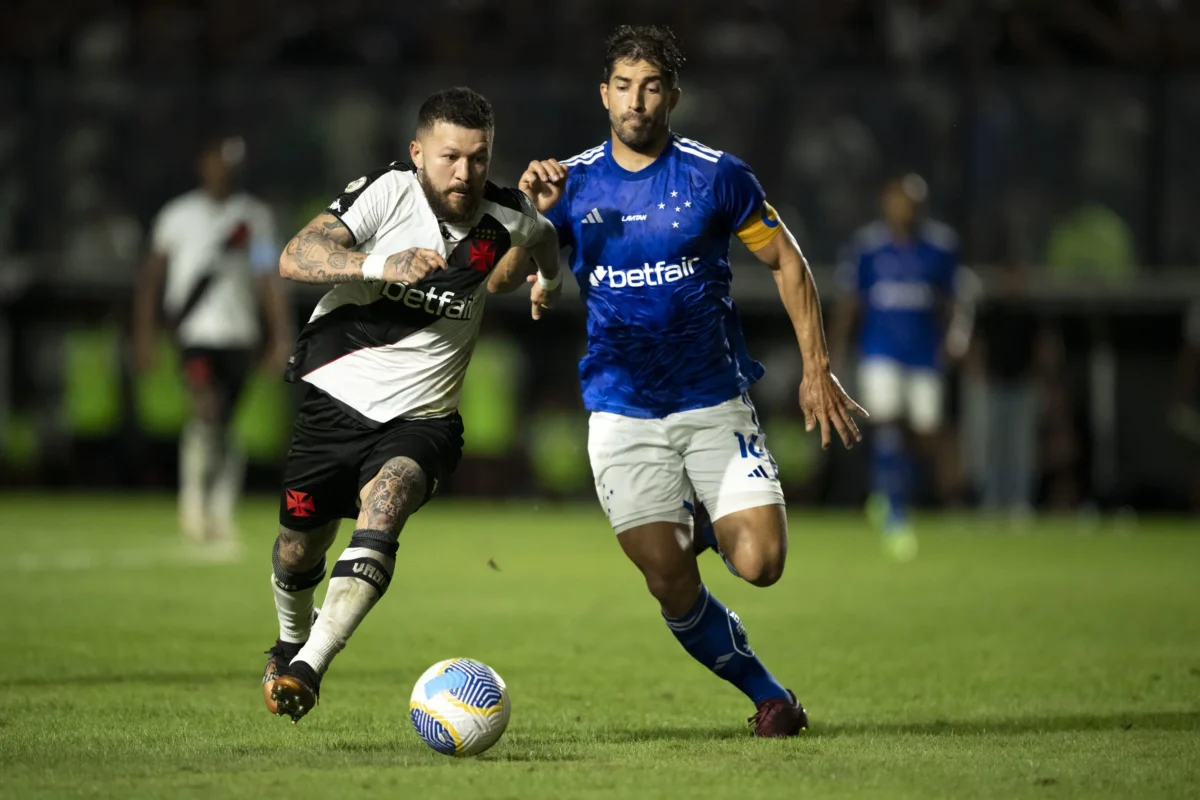 Vasco não é ameaçado pelo Cruzeiro, mas sofre com carência na criação de jogadas