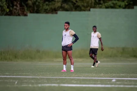 Vitória se prepara para enfrentar o Inter com Mateus Gonçalves e Iury Castilho de volta
