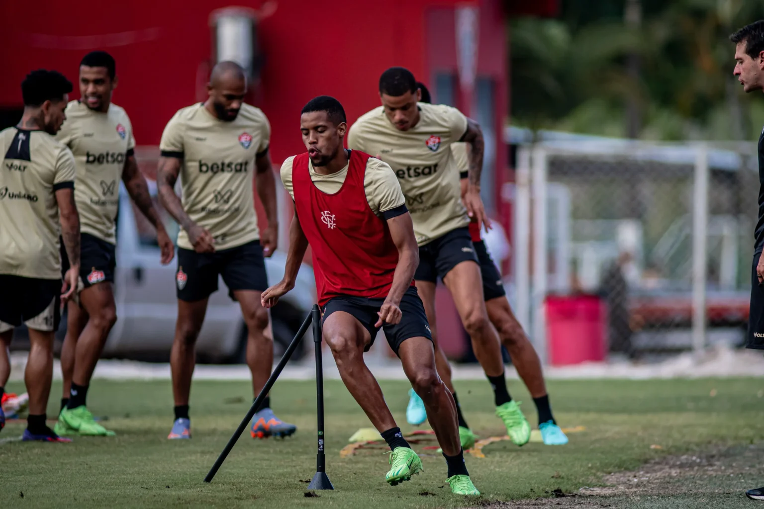 Vitória se prepara para enfrentar o Internacional sem Iury Castilho