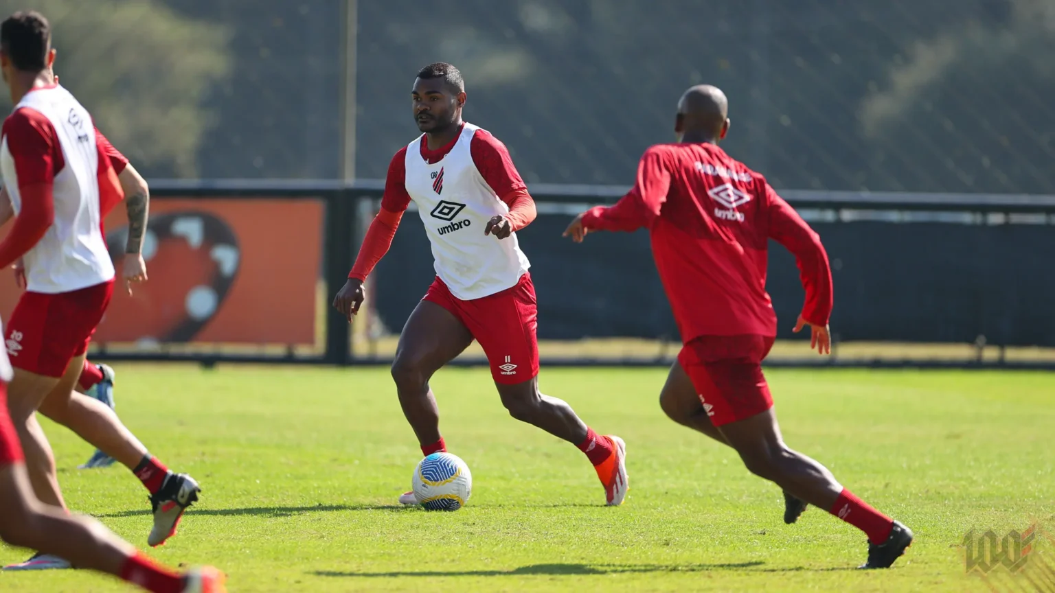 Athletico conta com retornos em treino antes de enfrentar o Criciúma