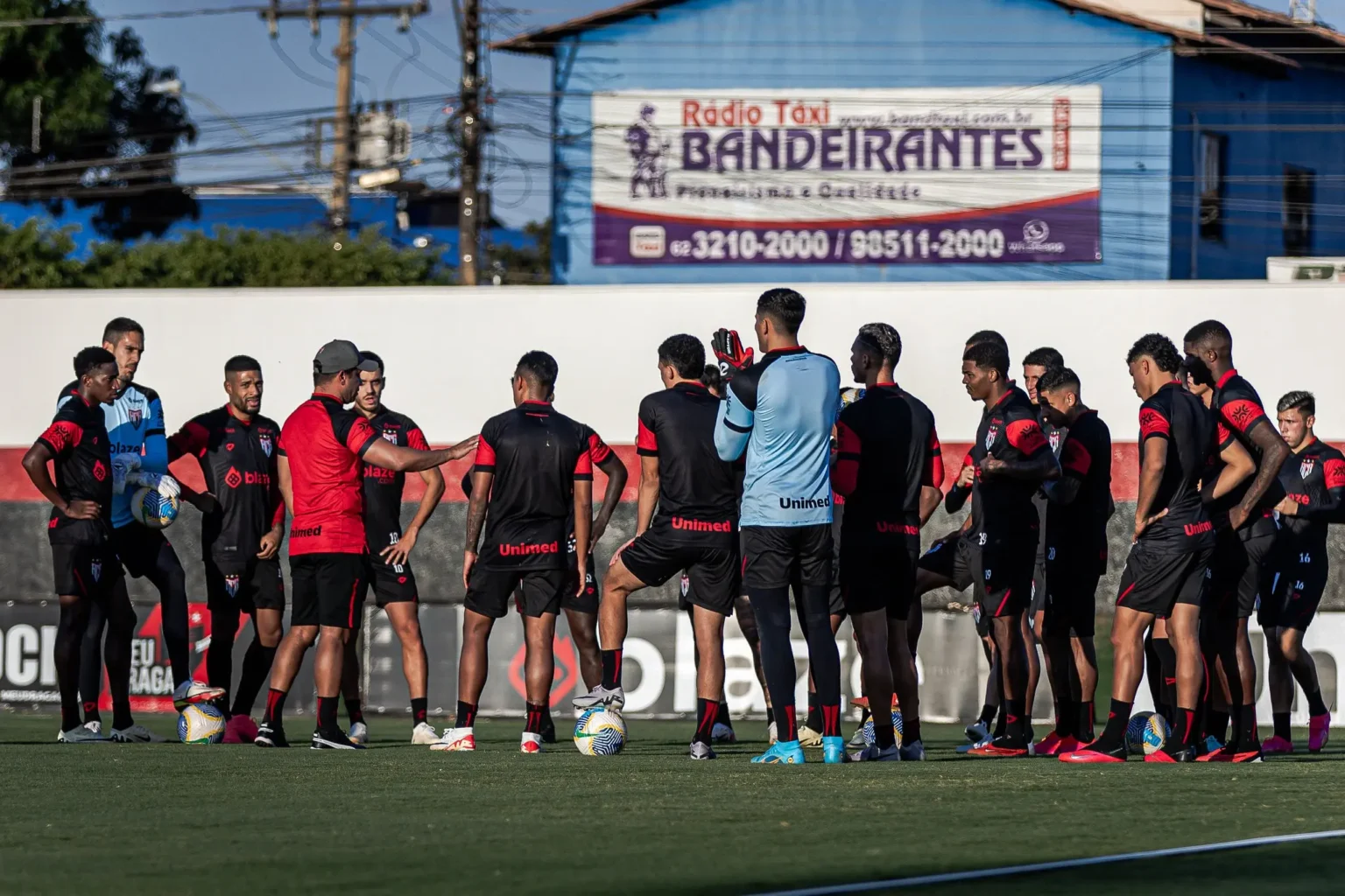 Atlético-GO Busca Reforços para Temporada, Visando Time Mais Competitivo