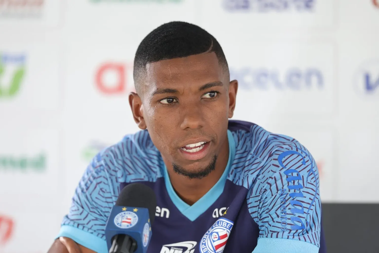 "Bahia Busca Vitória Crucial Contra o Cruzeiro na Fonte Nova, Contando com o Apoio Determinante de sua Torcida"