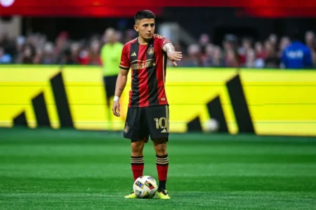 Botafogo: saiba mais sobre a busca por Thiago Almada, meia do Atlanta United