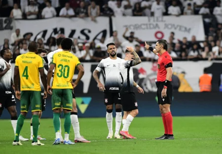 "Corinthians Empata em Casa: Raniele Lança Críticas e Pede Mais Intensidade"