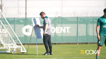 Coritiba estreia com novo técnico contra o Goiás e busca quebrar jejum fora de casa para se aproximar do G-4 da Série B