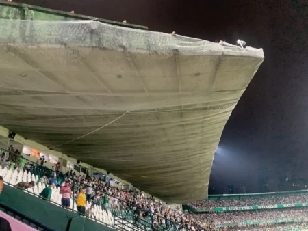 Coritiba se posiciona sobre foto viral da marquise do estádio e reforça cuidados com estrutura