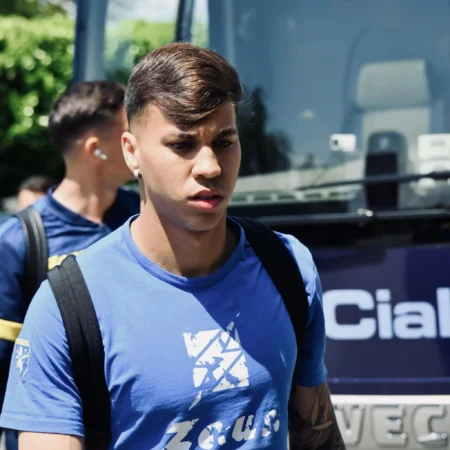 Cruzeiro oficializa a contratação de Kaio Jorge, ex-Santos, para a temporada.