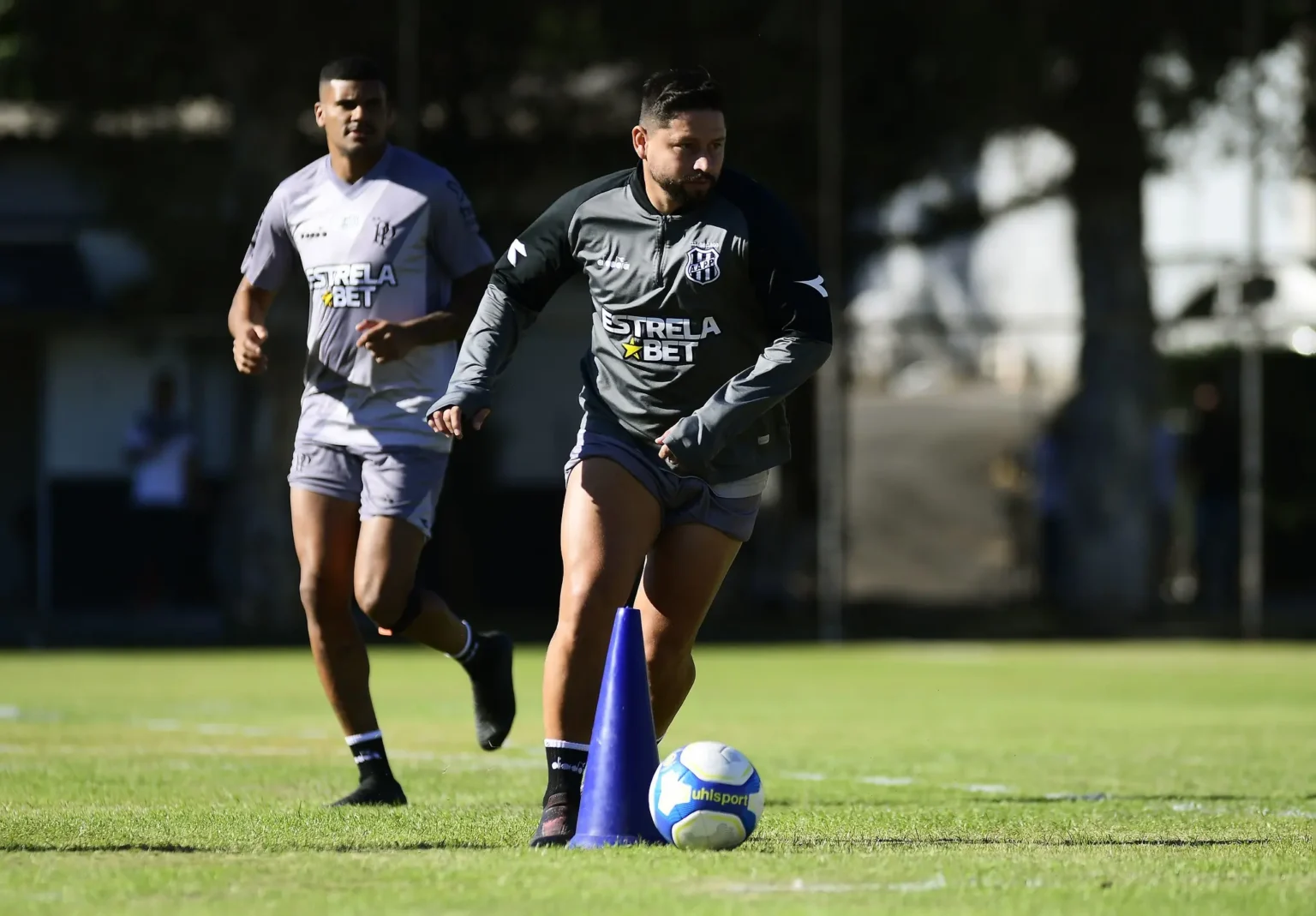 Elvis pode ser titular da Ponte contra o Novorizontino