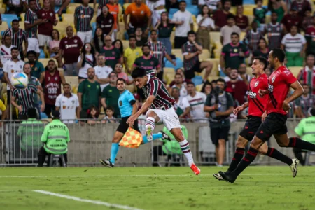 Em crise de gols, Cano completa sete jogos sem marcar pelo Fluminense