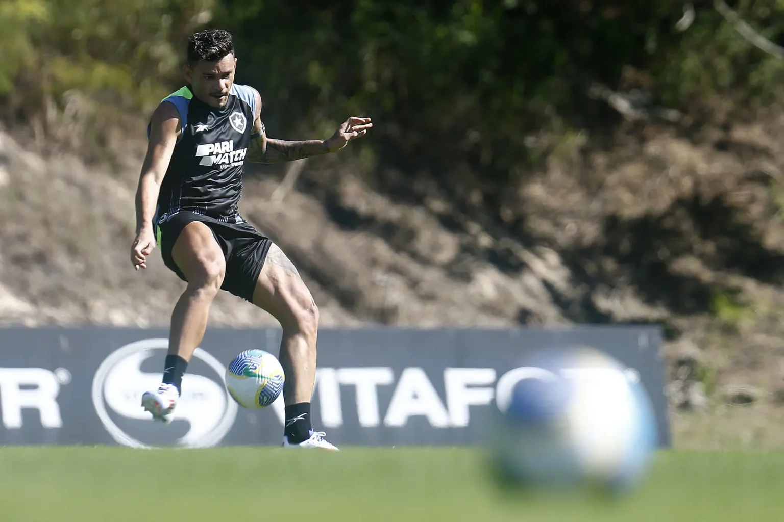 "Escalação do Botafogo: retorno de Tiquinho é provável; Luiz Henrique incerto para o próximo jogo"