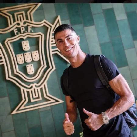 Euro 2024: Cristiano Ronaldo é elogiado pelo treinador ao se juntar à seleção portuguesa