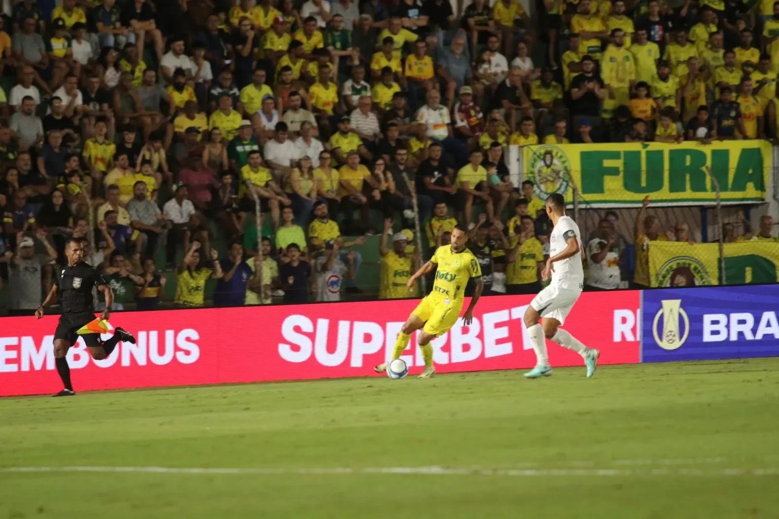 Falta de atitude de líder do Goiás contribui para derrota para o Mirassol