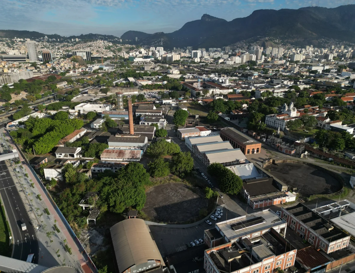 Flamengo Pronto para Adquirir Terreno do Estádio Após Desapropriação, Afirma Landim