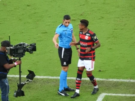 Flamengo's Bruno Henrique Receives One-Match Suspension After Rough Tackle Against Millionarios