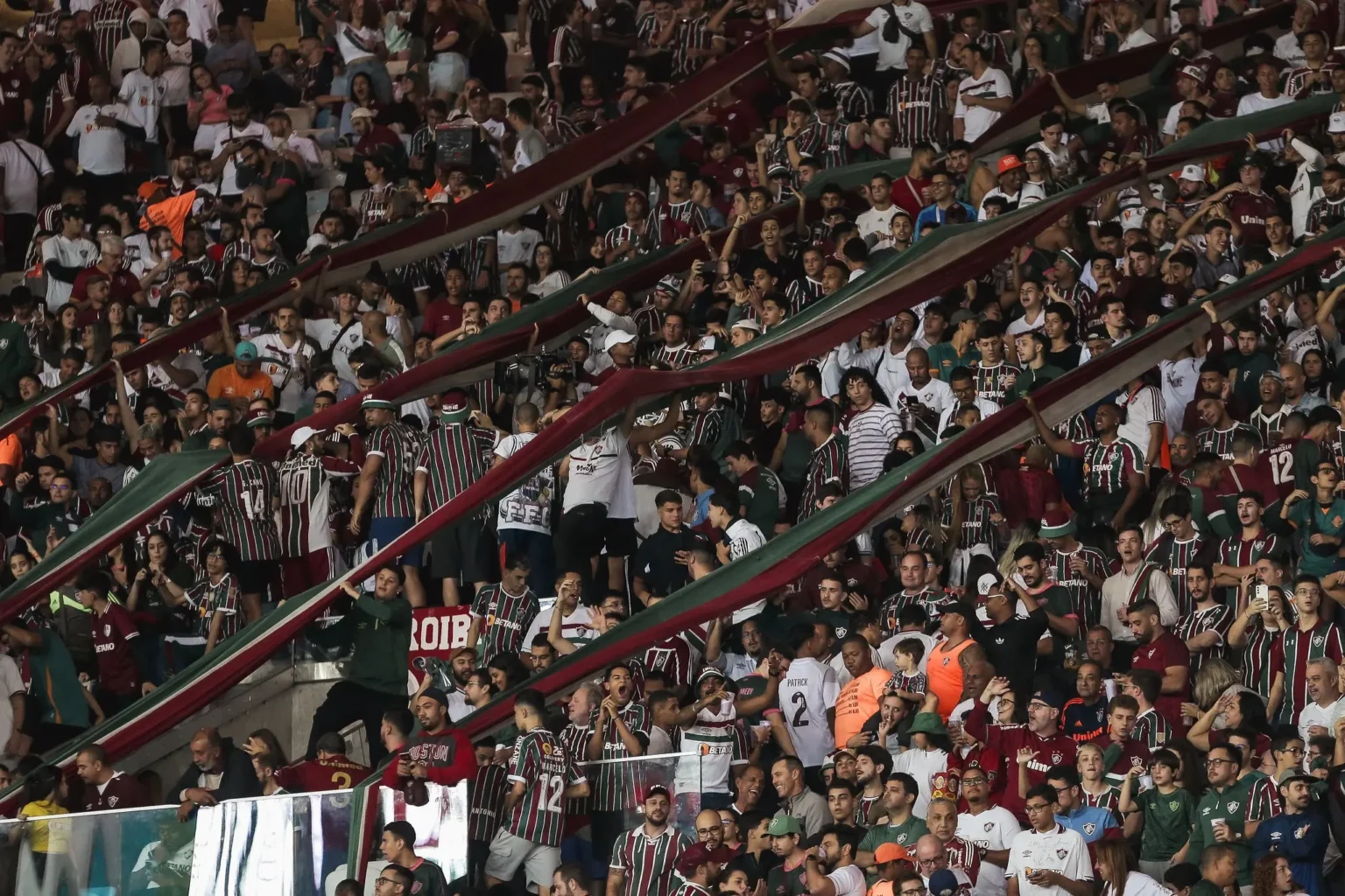 Fluminense convoca torcida e lança promoção de ingressos para partida contra o Internacional; confira os valores