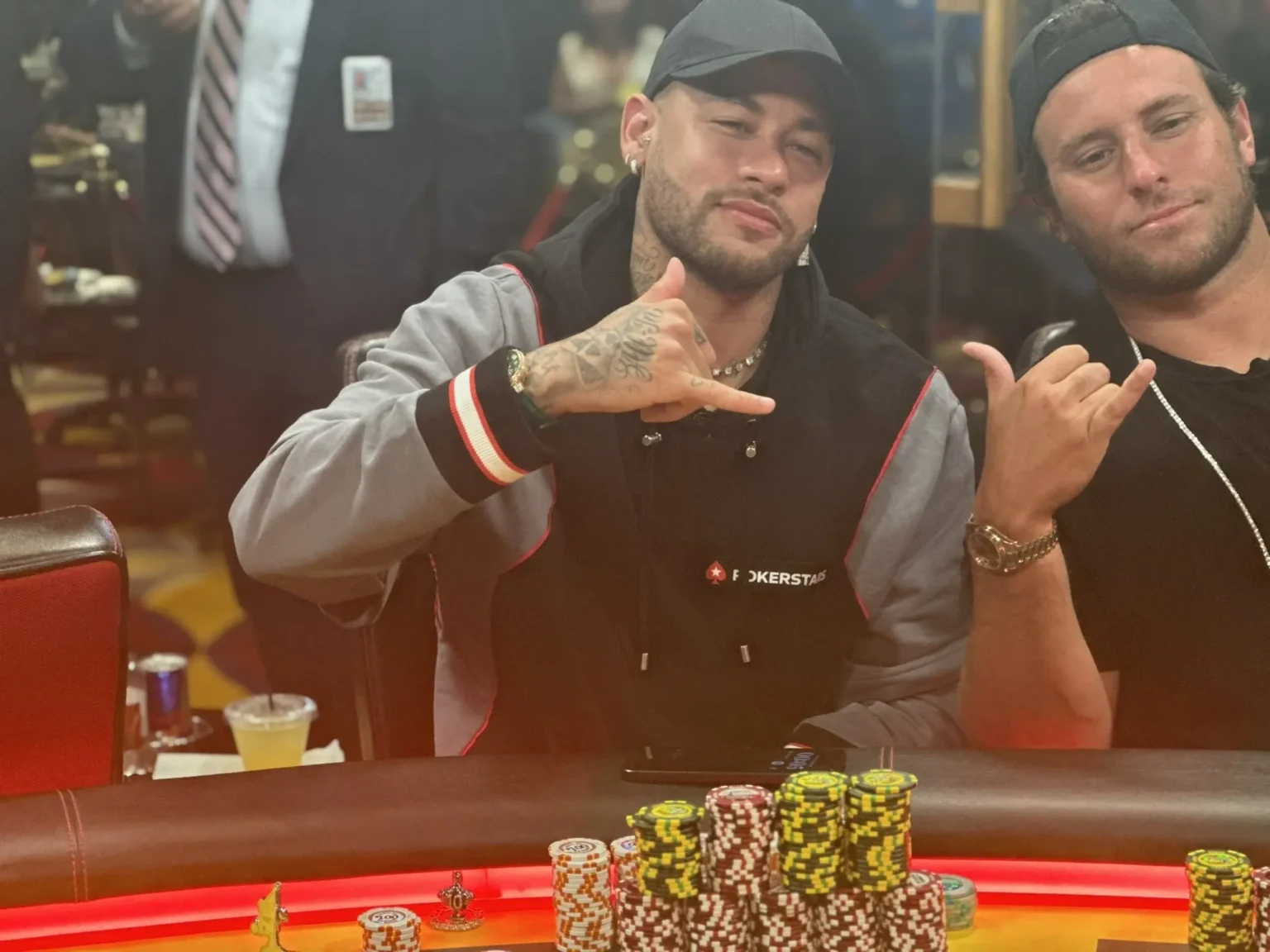 "Neymar Perde Bolada de R$ 939 Mil em Partida de Poker contra Jimmy Butler"