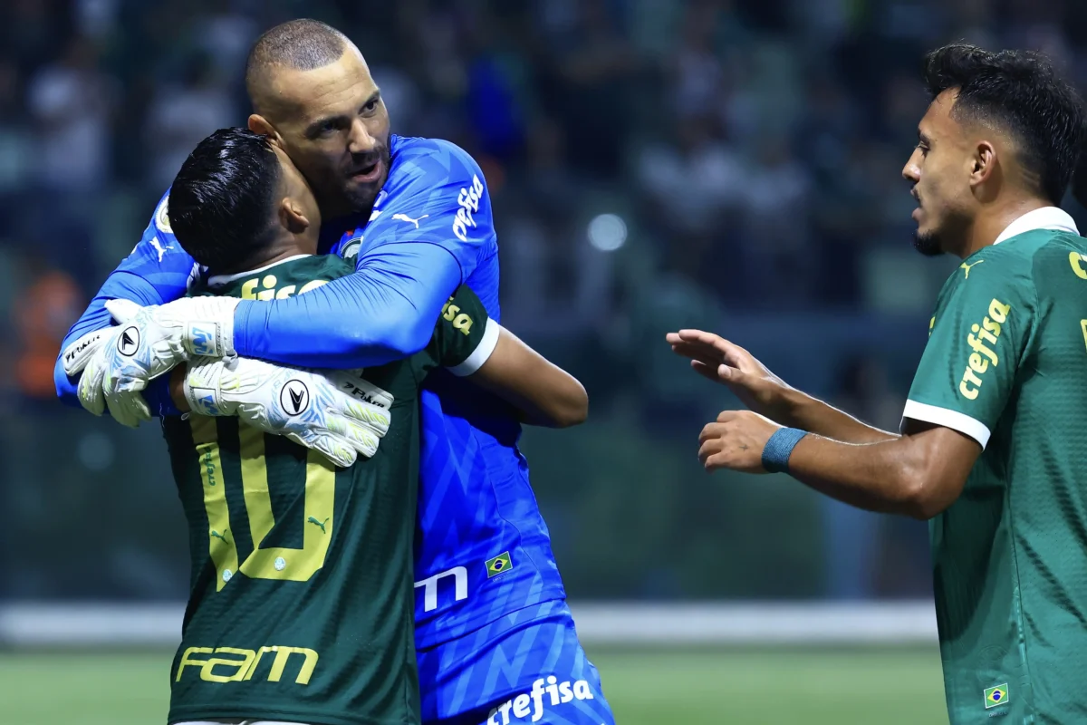 "Palmeiras: Rony Agradece Weverton por Assistência em Vitória e Revela Treinos Matinais"