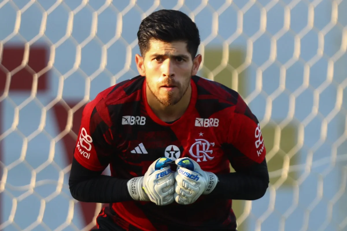 Rossi, jogador do Flamengo, revela motivo de não ter redes sociais e revela gosto por música sertaneja