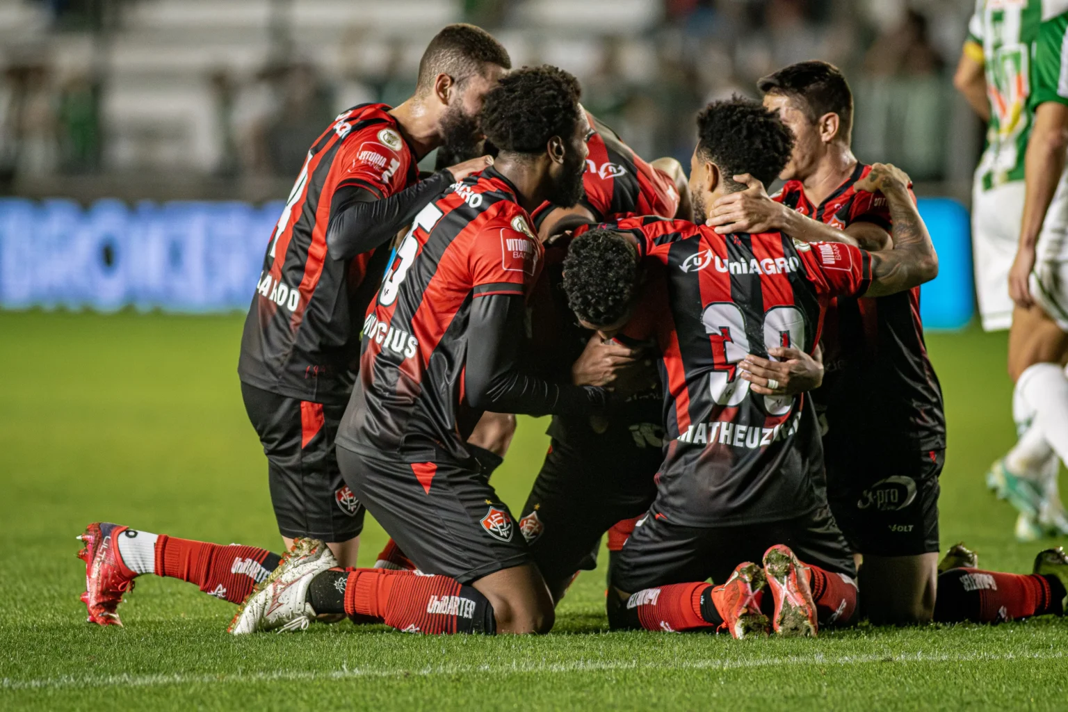 Segundo tempo no Alfredo Jaconi traz esperança ao Vitória em boa notícia recente