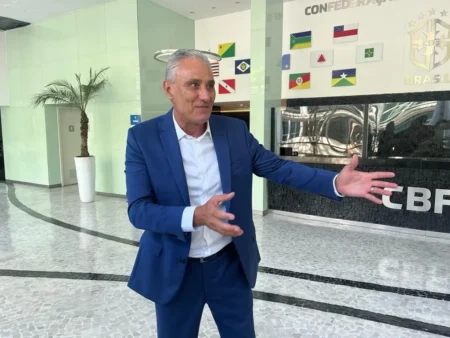 Título otimizado para SEO em Português-BR: "Tite, técnico do Flamengo, nega falta de respeito à CBF e reafirma críticas a diretor de competições"