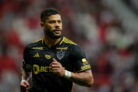 "Hulk comenta chances perdidas do Atlético-MG contra o Juventude e gol de Alonso: "Tentou cruzar""