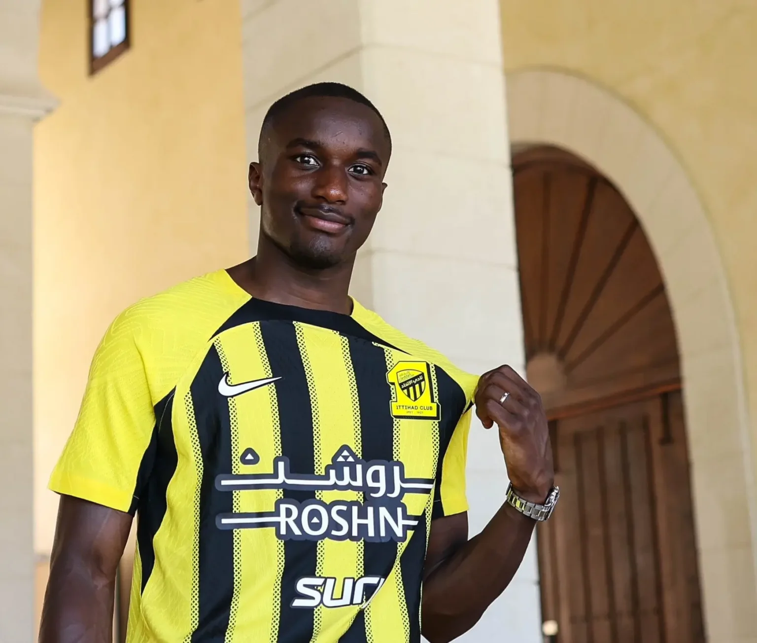 "Transferência do Jogador Diaby Destaca o Alto Investimento da Al-Ittihad na Liga Saudita"