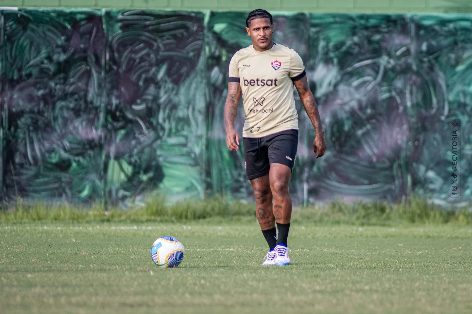 "Após vitória sobre o Criciúma, Vitória se prepara para confronto com o Botafogo"