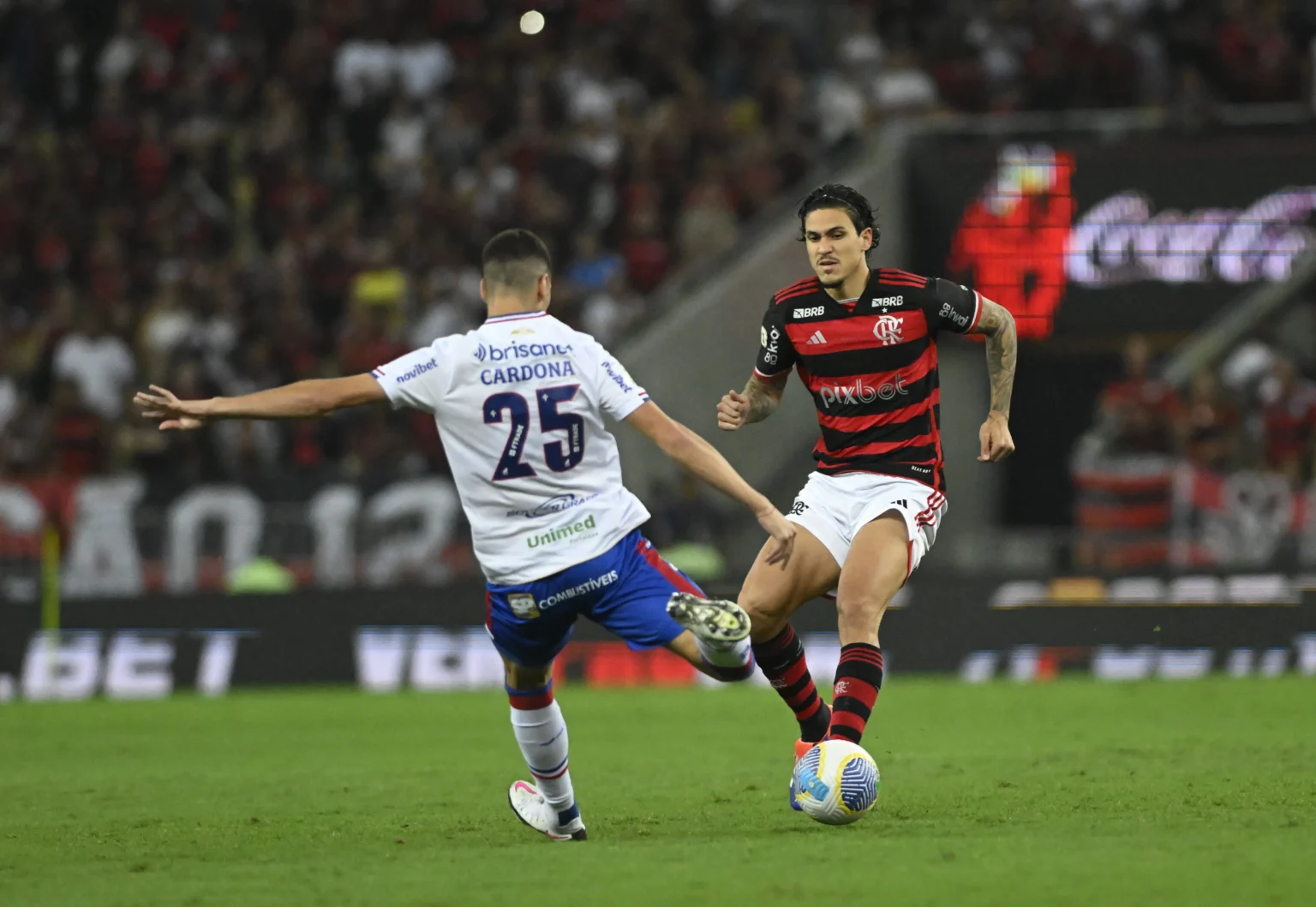 "Árbitro recebe apoio de PC Oliveira após decisões envolvendo Fortaleza e Flamengo"