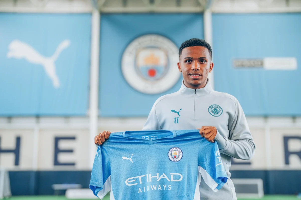 Atleta de destaque do Manchester City atrai atenção do Athletico Paranaense