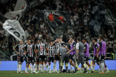 Atlético-MG enfrenta desafio de nove jogos em 28 dias na temporada