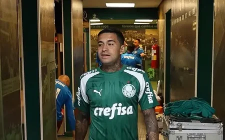 Confrontos de ex-jogadores do Palmeiras e Cruzeiro: Dudu, Rony e outros em destaque