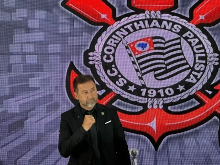 Título otimizado para SEO em Português-BR: Corinthians anuncia novos reforços: time próximo de completar os quatro contratações prometidas