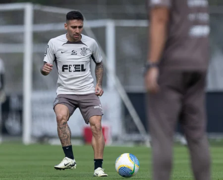 "Corinthians: Fabinho Soldado Revela Ausência de Mosquito e Arthur Sousa na Escalação"