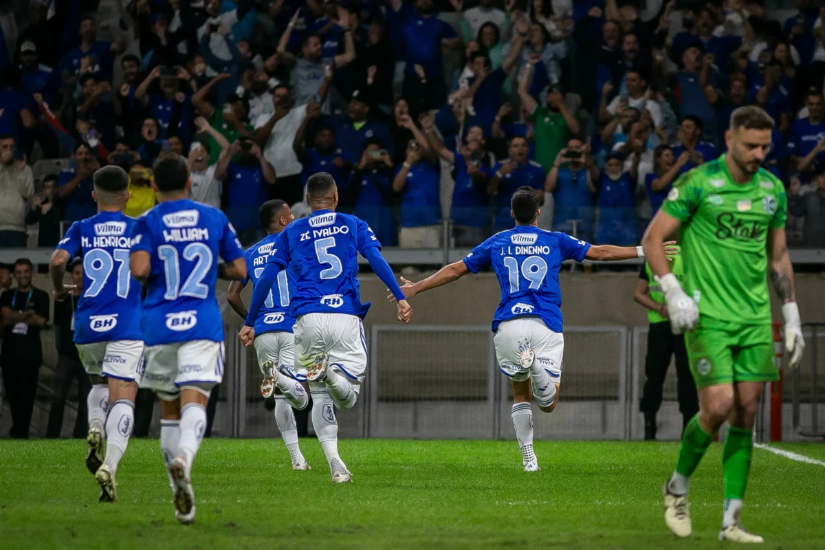 Cruzeiro: Contas para o Título ou Libertadores no Brasileiro?