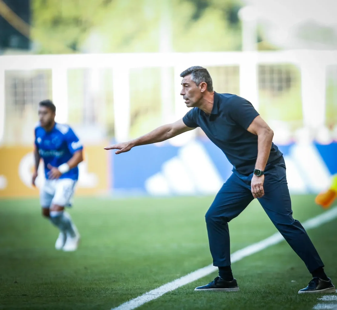 "Cruzeiro em Foco: Fase da Equipe e Desempenho do Bragantino Fora de Casa no Brasileirão"