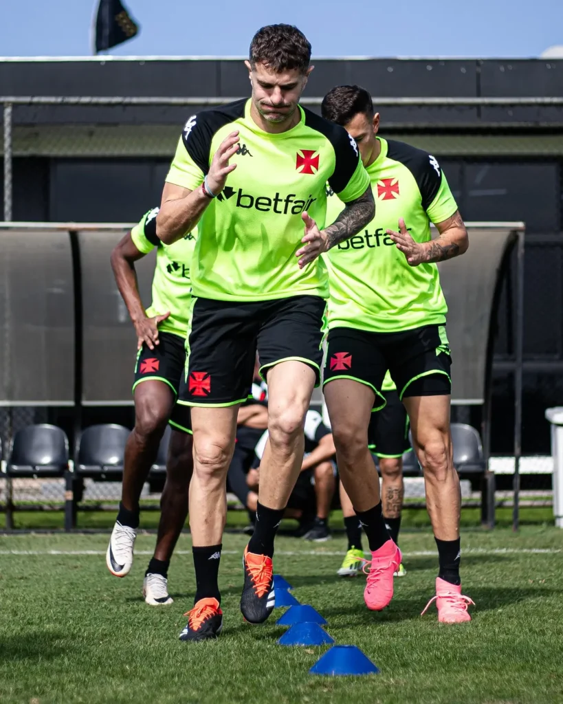 Escalação do Vasco: Equipe com ausências, Paiva deve confirmar time no treino do final de semana