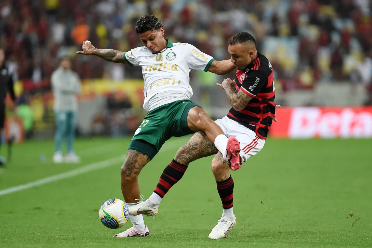 Flamengo x Palmeiras: Everton Cebolinha se Lesiona na Coxa e Sai de Jogo no Primeiro Tempo