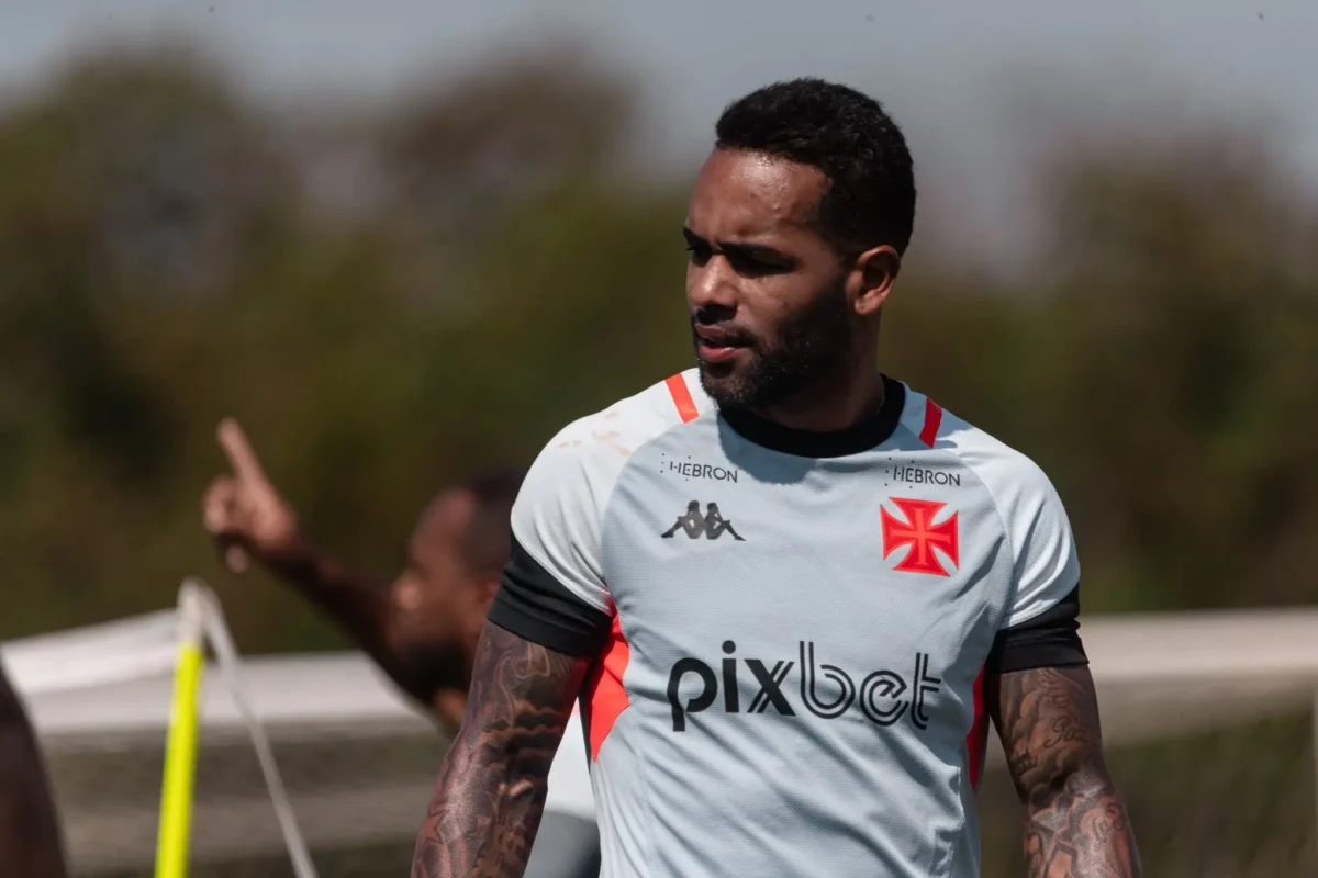 Jogador Alex Teixeira assina contrato com o Vasco da Gama até dezembro de 2025