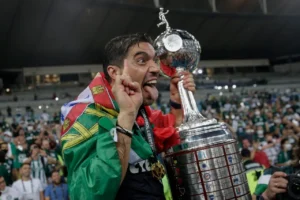Maior Campeão do Palmeiras: Abel Ferreira Impulsiona Portugueses no Brasil e Lidera com o Dobro de Títulos de Jorge Jesus
