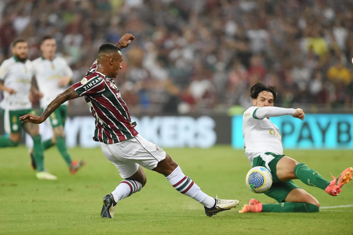 "Marquinhos Diagnosticado com Edema, Desfalcará o Fluminense"