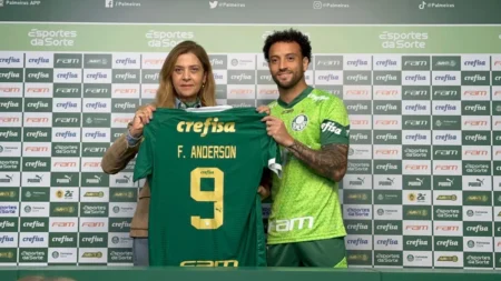 Título otimizado para SEO em Português-BR: "Palmeiras: Abel Ferreira Avalia o Elenco Após Atingir Objetivo de Ter Dois Jogadores por Posição"