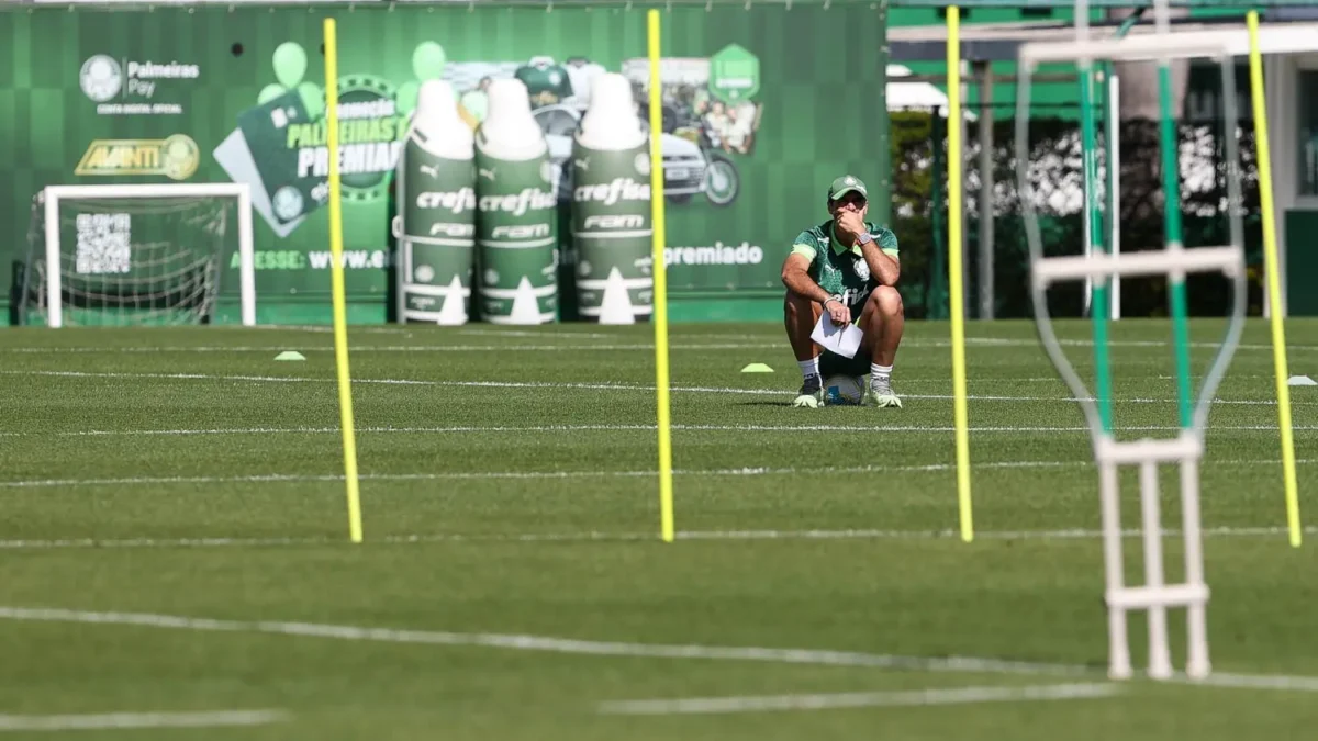 "Palmeiras: Foco nas Copas e Time Alternativo no Brasileirão"