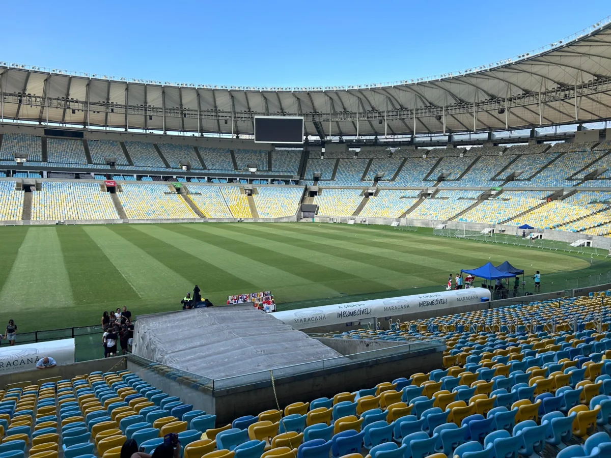 "Reforma do Gramado do Maracanã Prepara Estádio para Maratona de Jogos até Agosto"