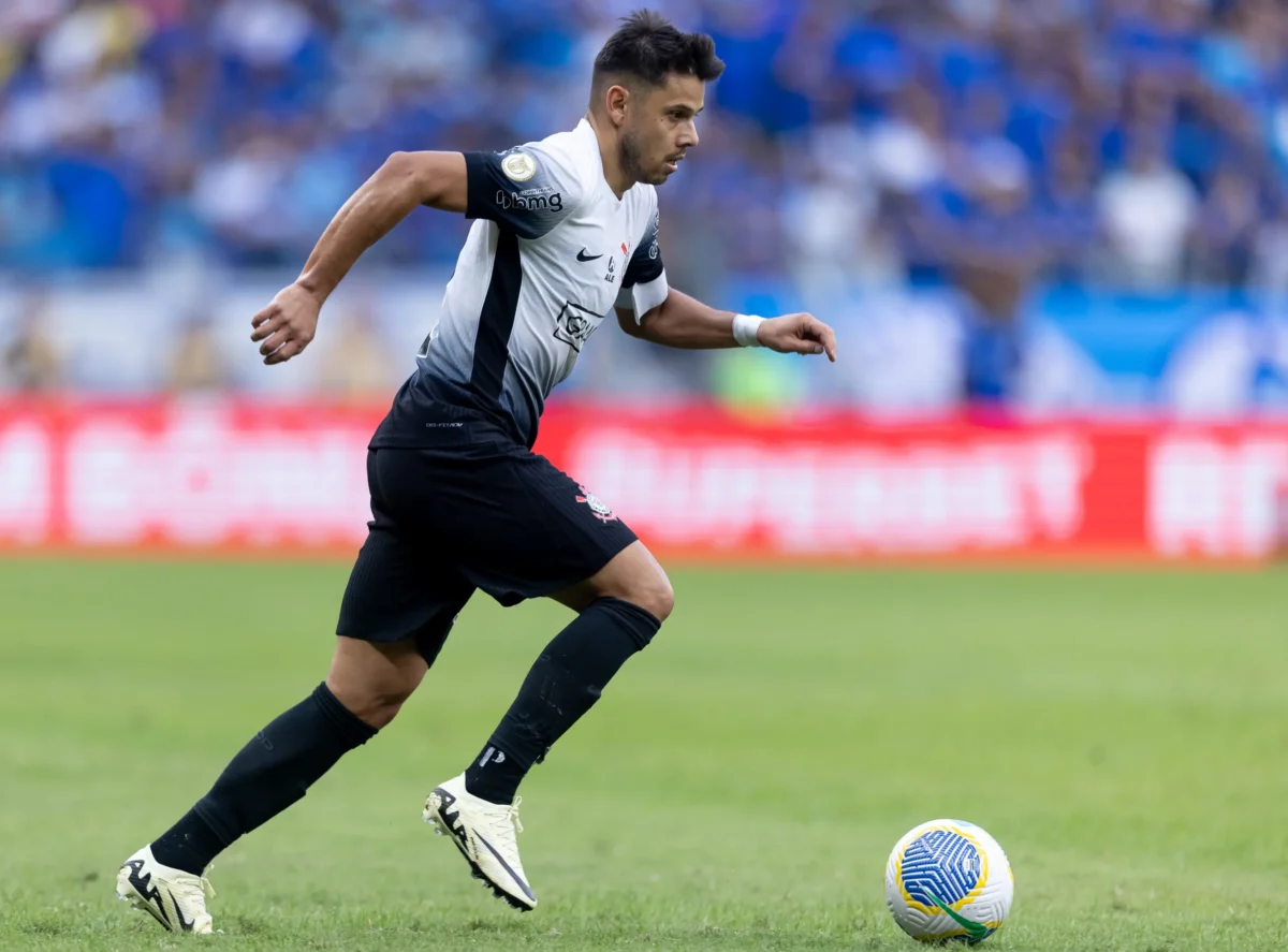 "Romero Sugere Que Corinthians Adote Proposta de Ramón Diaz e Admite Falta de Confiança"