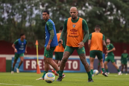 "Veterano Felipe Melo Retorna aos Treinos do Fluminense Após Período de Ausência por Lesão na Panturrilha"