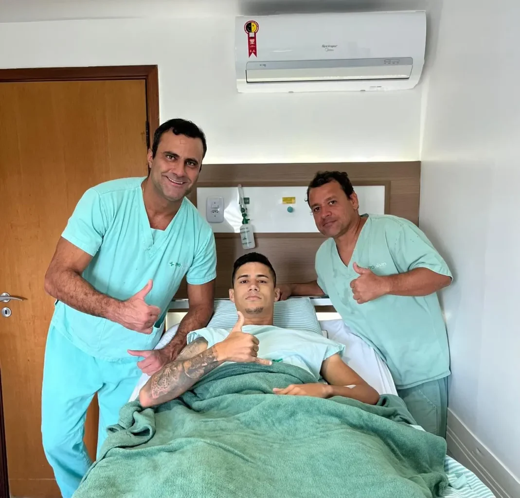 Vitória's Defender, Camutanga Undergoes Surgery on Right Knee