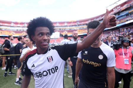 Atacante Willian deixa o Fulham após uma temporada na Premier League